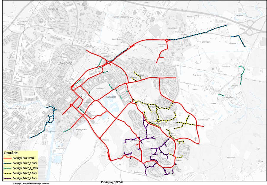 Kartan visar vilka cykelvägar som snöröjs först i östra Enköping.